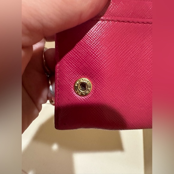 Prada Saffiano Pink Bow Snap Long Wallet - Picture 4 of 15